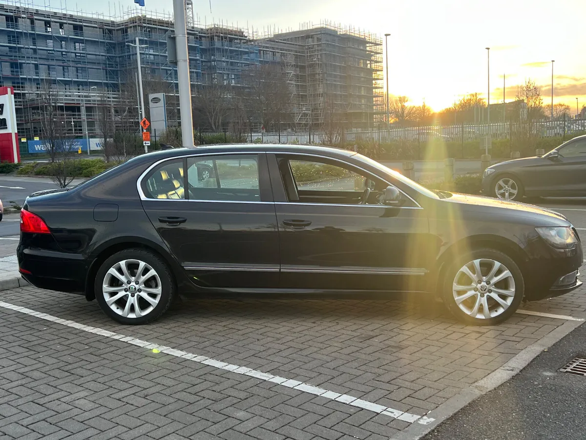 Skoda Superb Elegance 2014 - Image 4