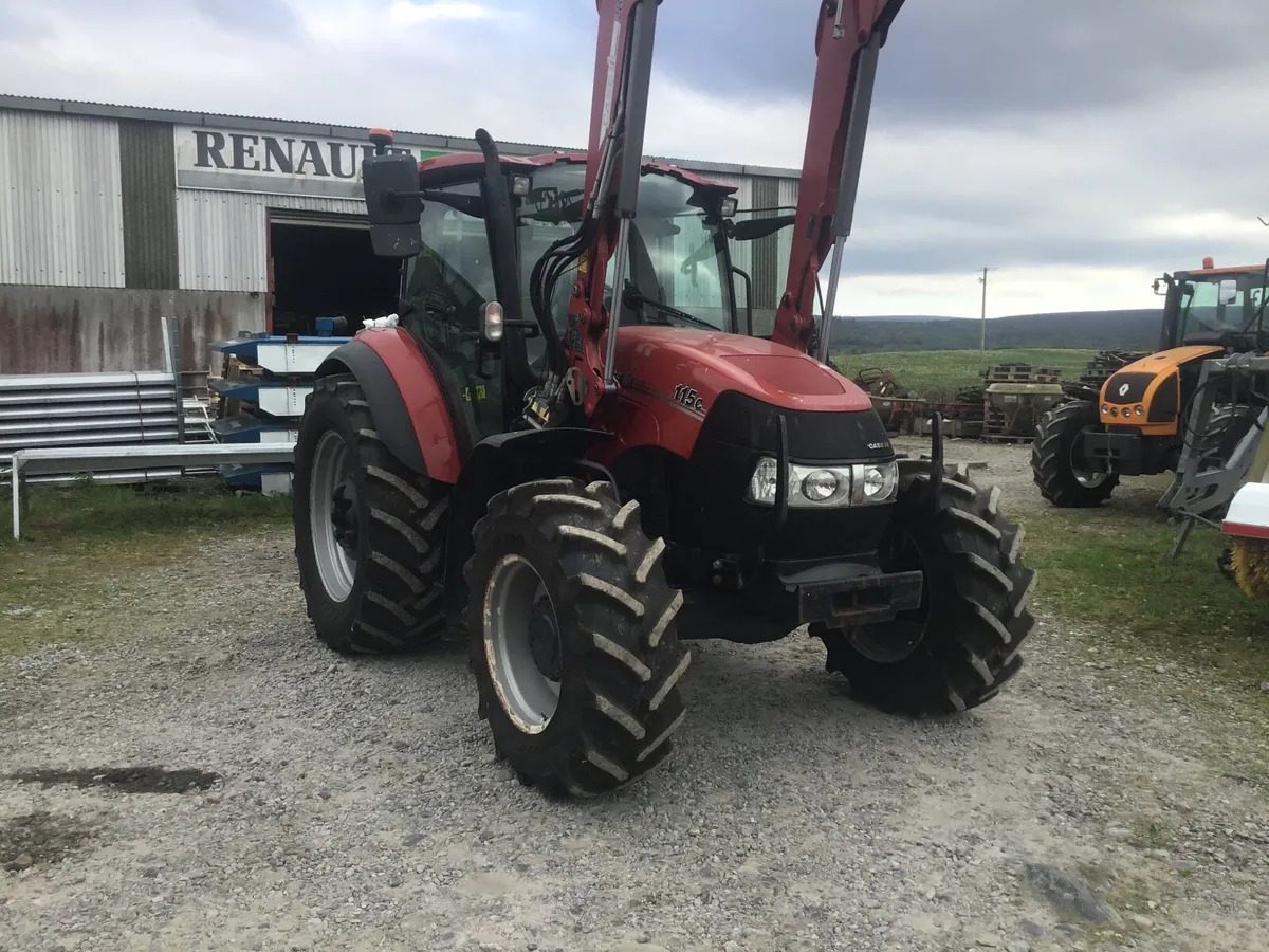 Case ih Farmall 115c With Loader - Image 3