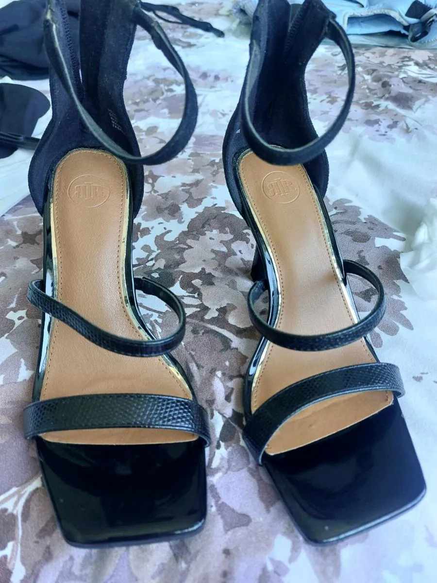 Sandals - Image 1