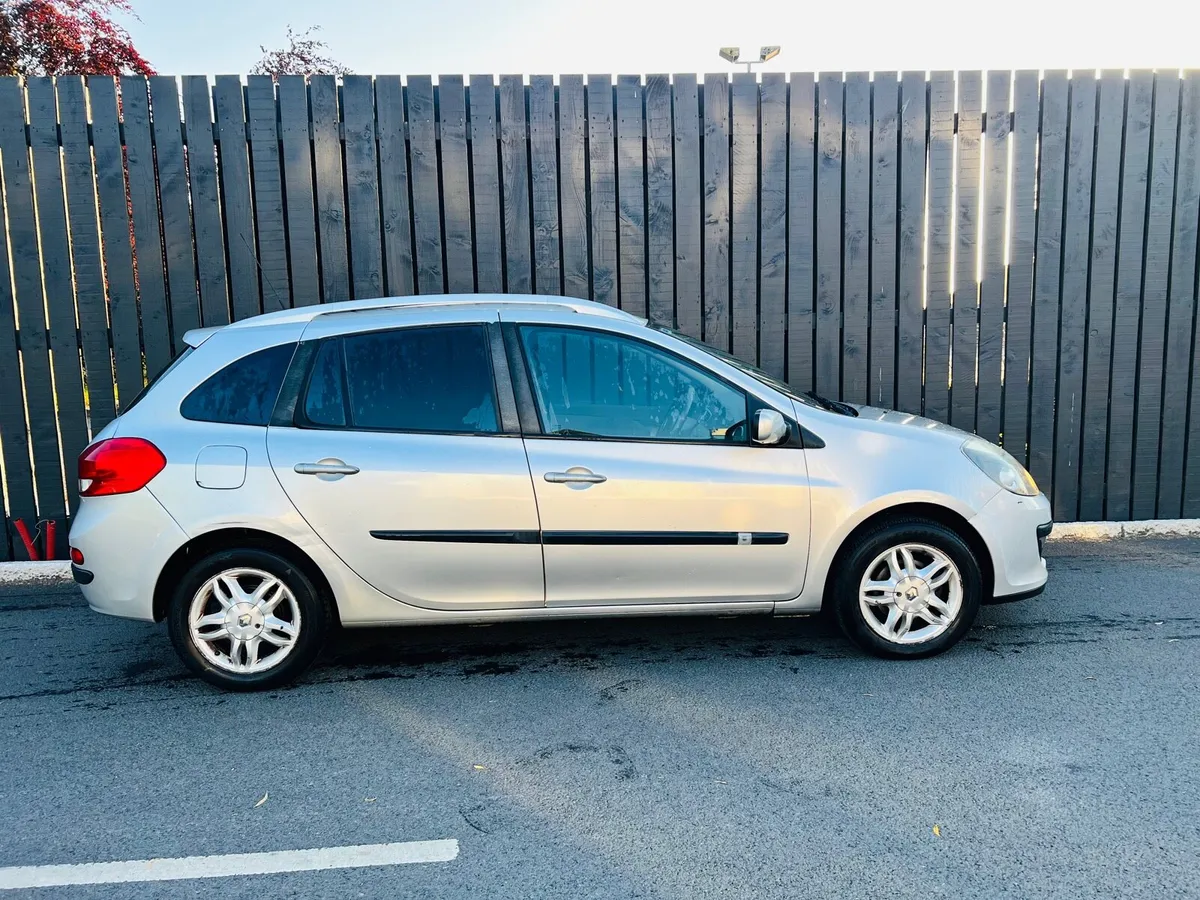 Renault Clio Monaco 1.1 Tourer NCT&TAX - Image 2