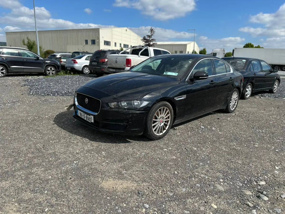 Jaguar XE 2016. 2.0 d - Image 1