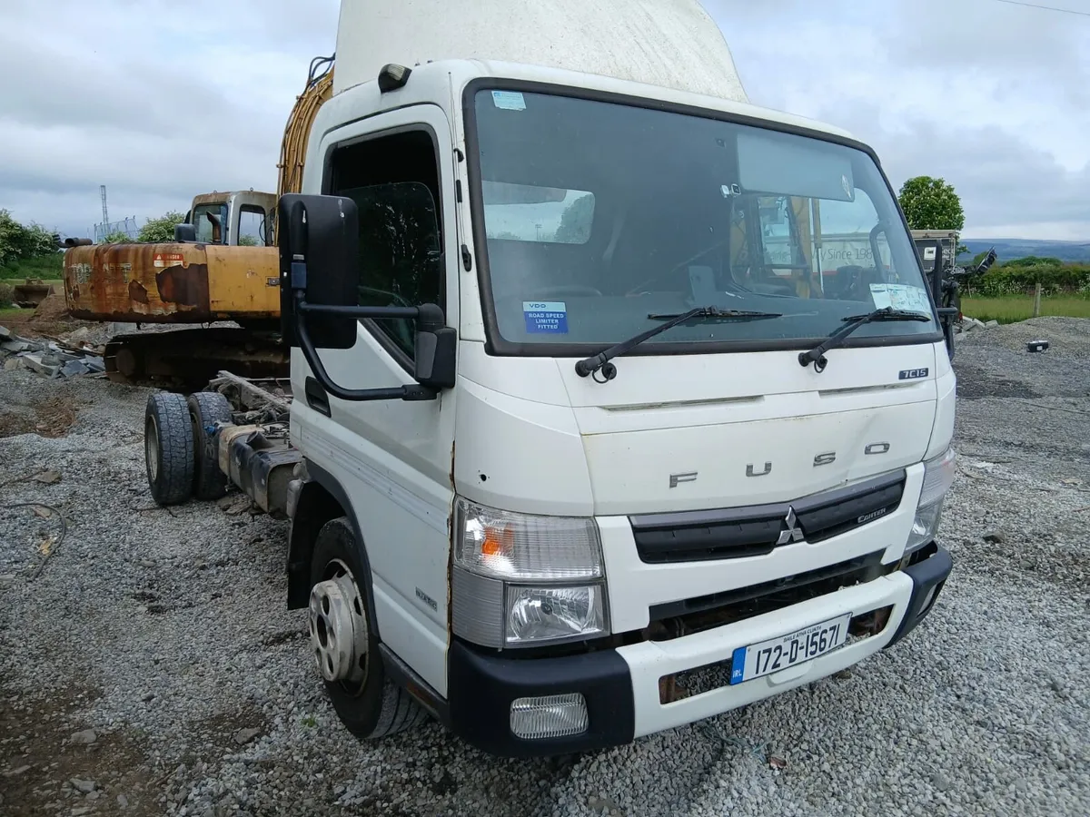 2017 mitsbushi canter - Image 1