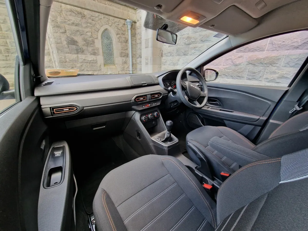 2023 DACIA SANDERO STEPWAY ESSENTIAL - Image 4