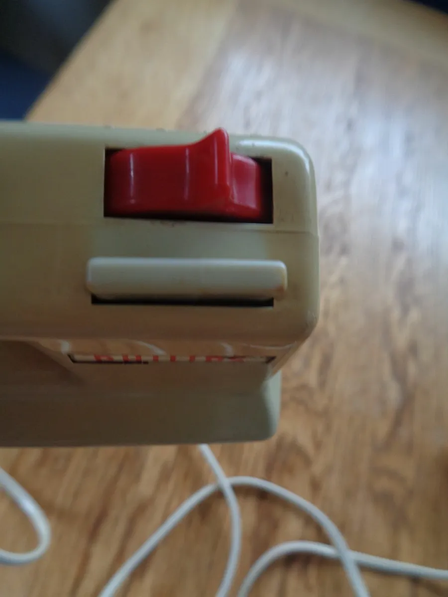 Philips Electric Hand Held Mixer for Sale - Image 4