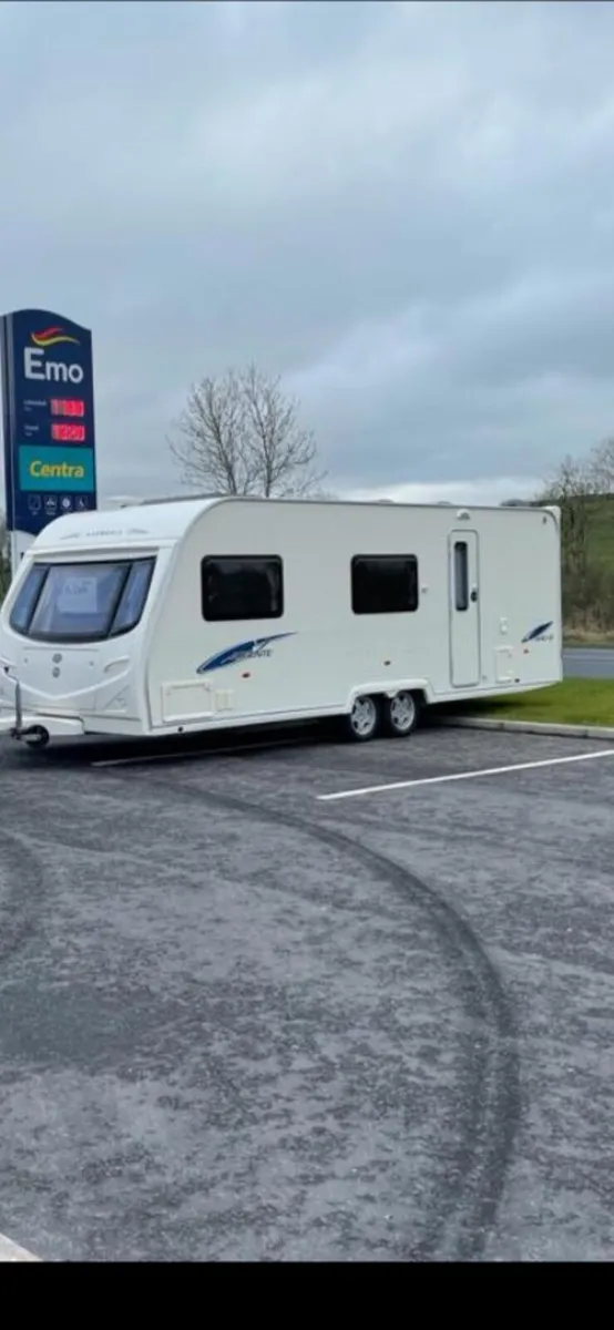 5/6 berth caravan 2008 - Image 1
