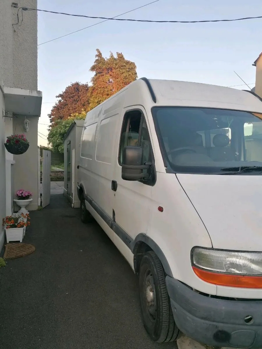 Camper van - Image 1