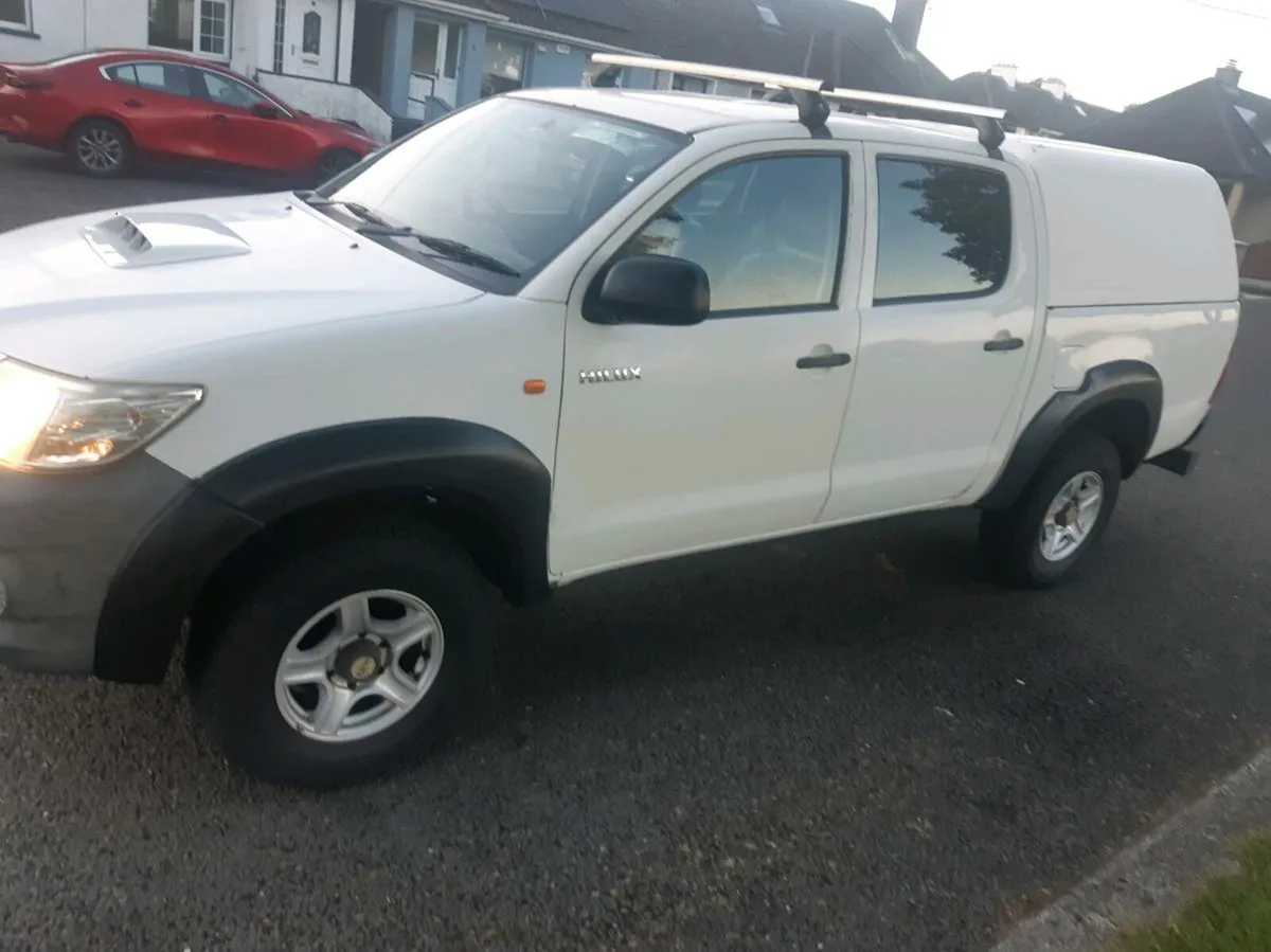 Toyota  hilux  very good condition  tested - Image 2