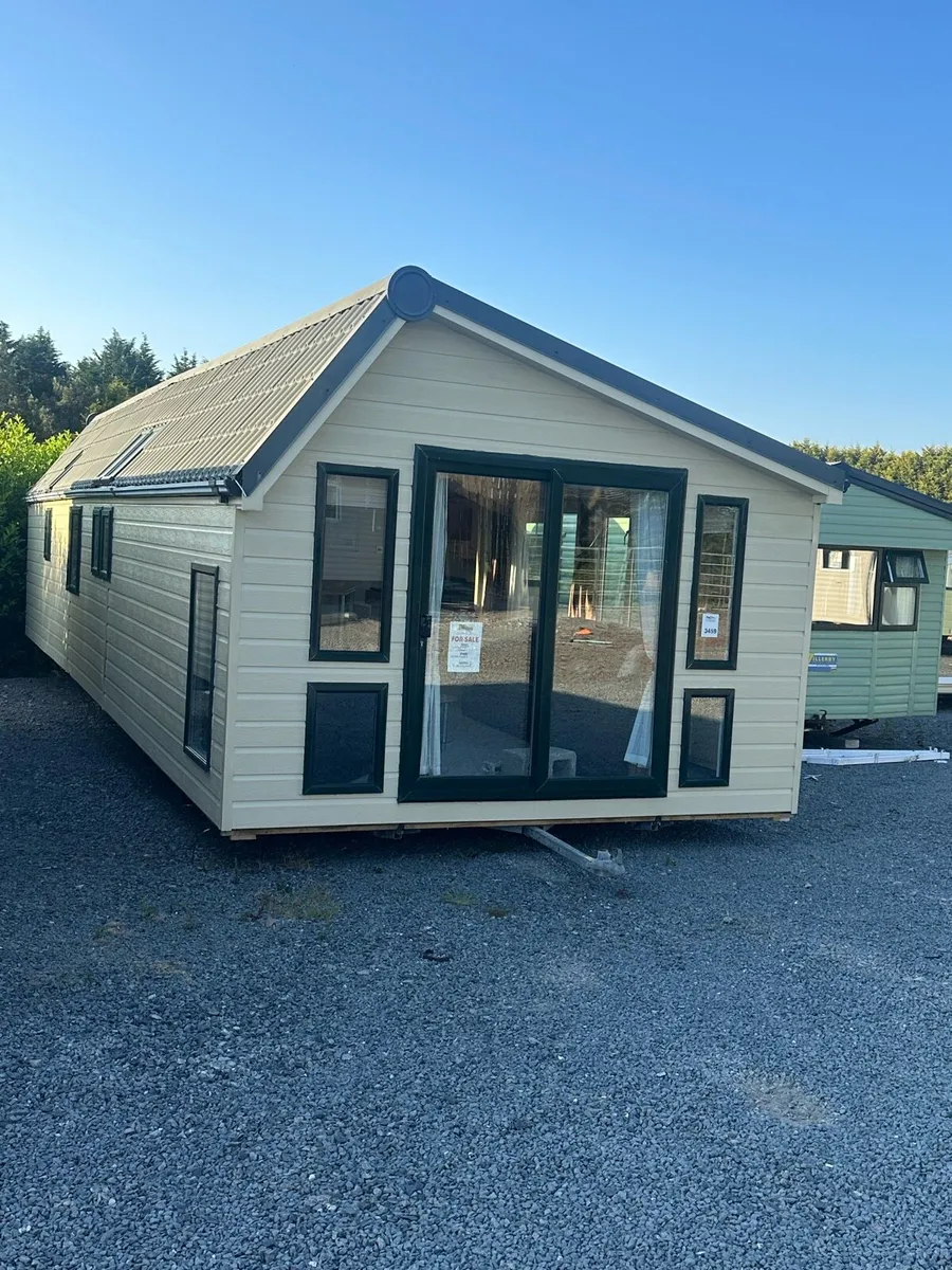 Atlas expression lodge 40-13,6 TPS caravans - Image 1