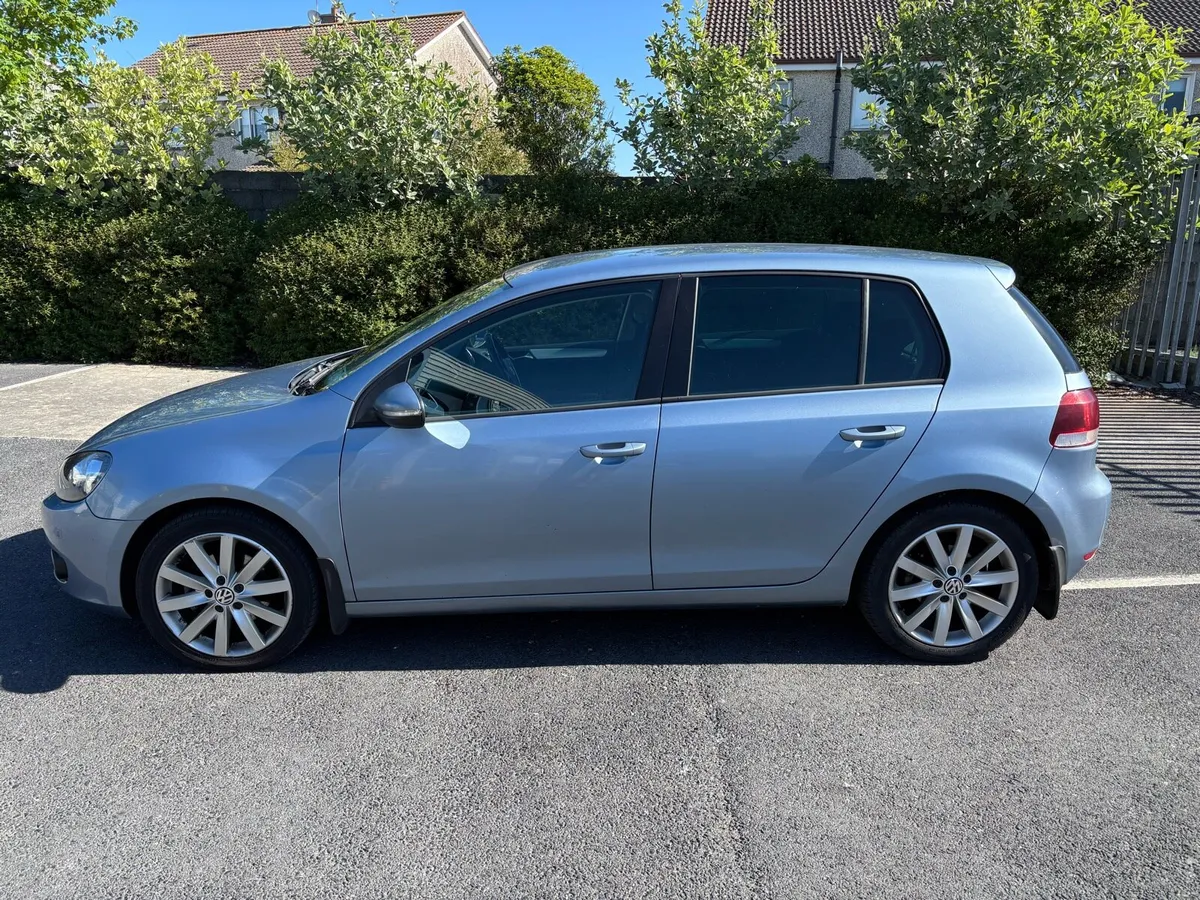 Volkswagen Golf 2.0 TDI GT 140PS 5DR - Image 3