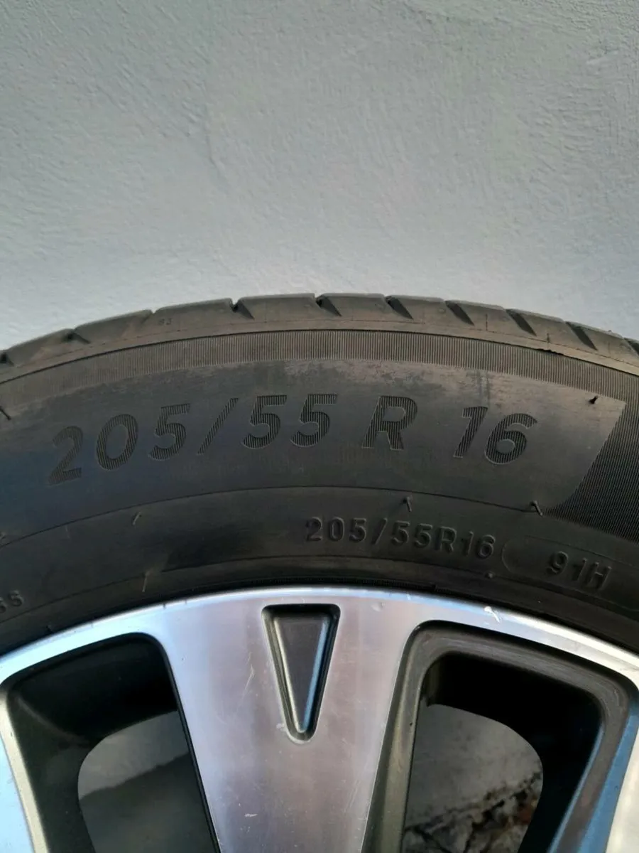 Genuine Kia ceed alloys - Image 3