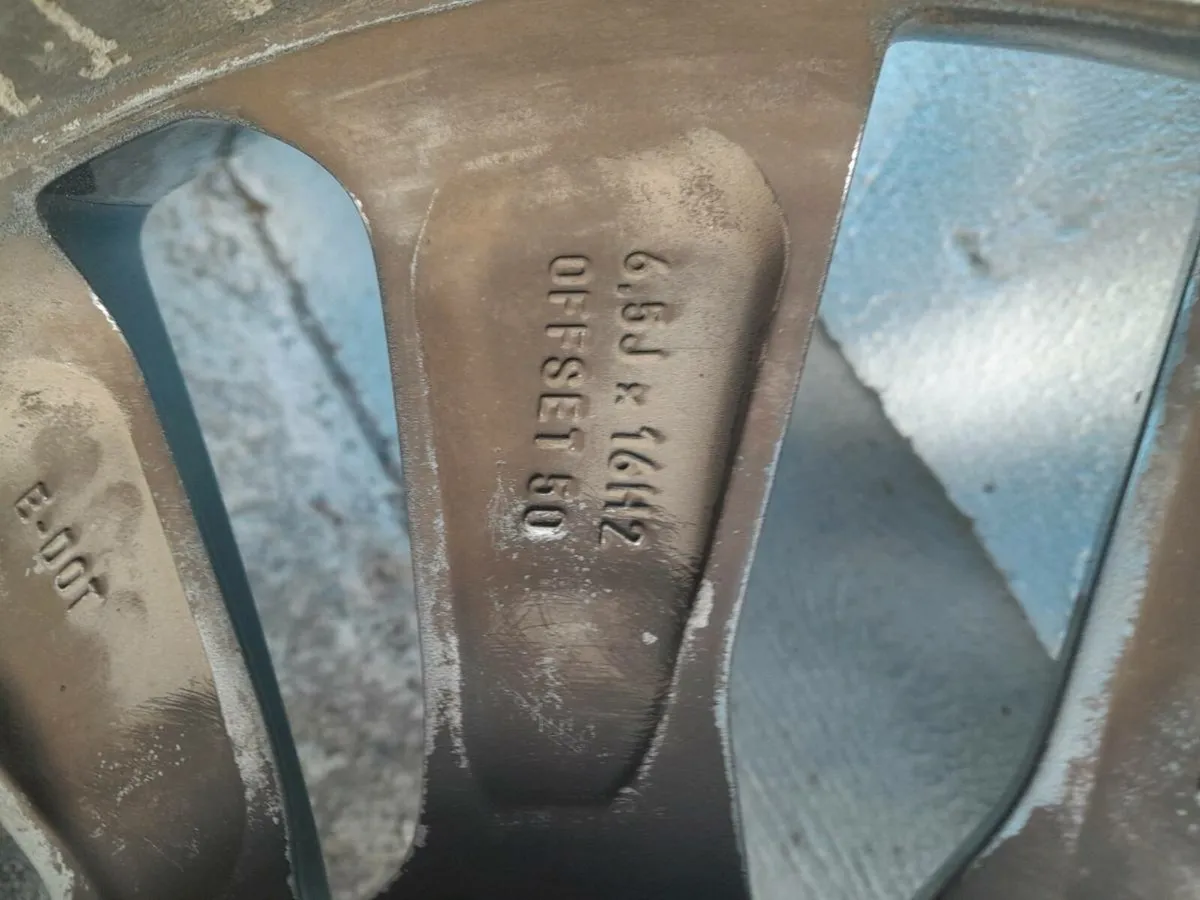Genuine Kia ceed alloys - Image 4