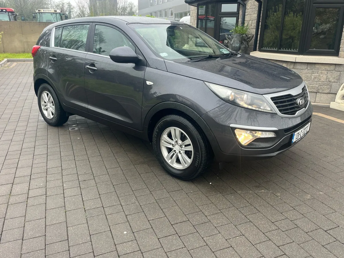 2013 Kia Sportage *Low kms* - Image 2