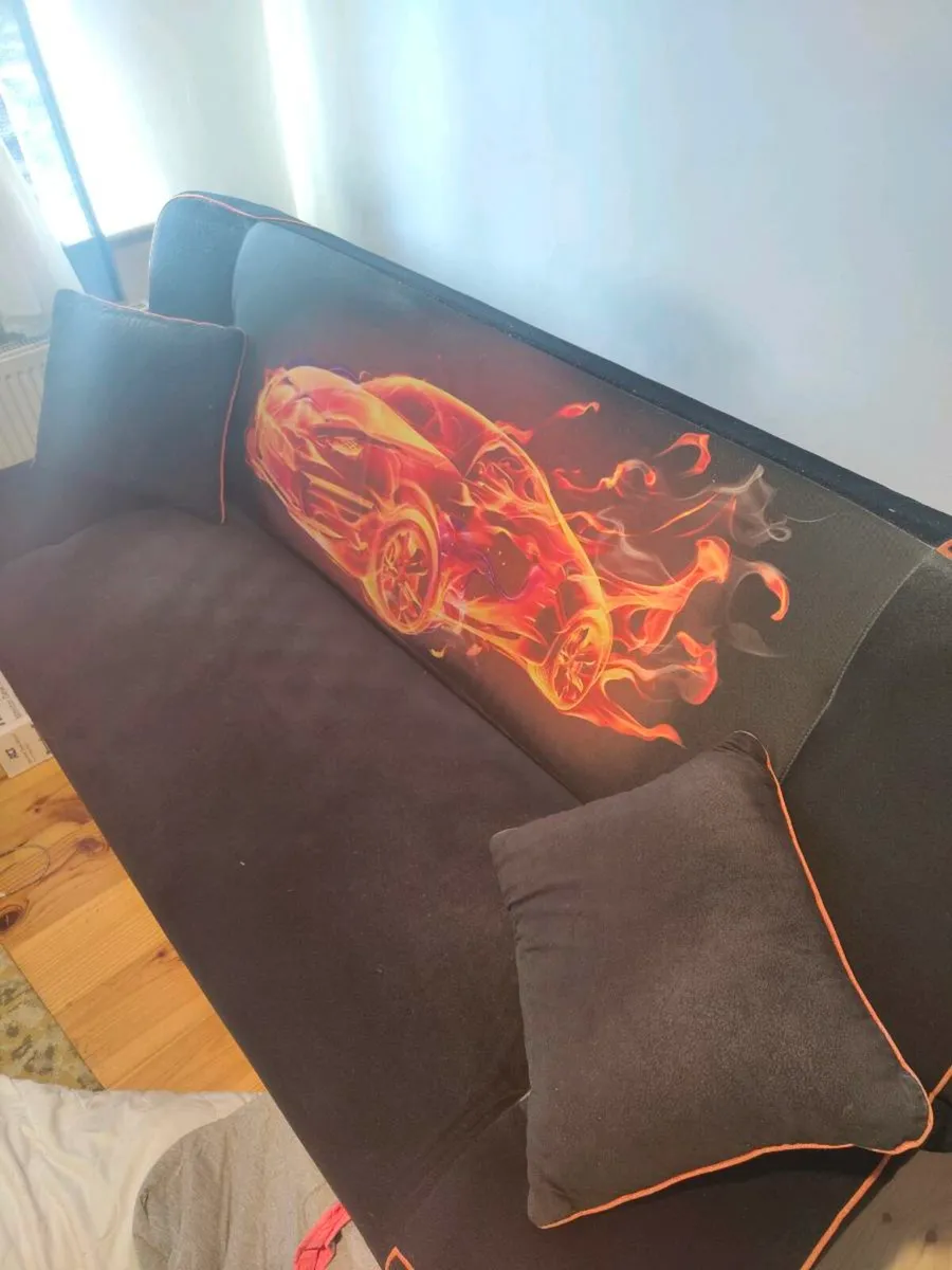 Foldable couch/bed - Image 1