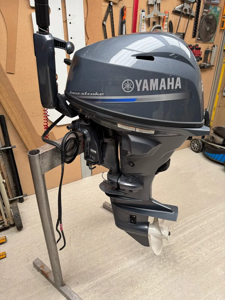 Yamaha 25hp four stroke short shaft (LOW HOURS) - Image 1