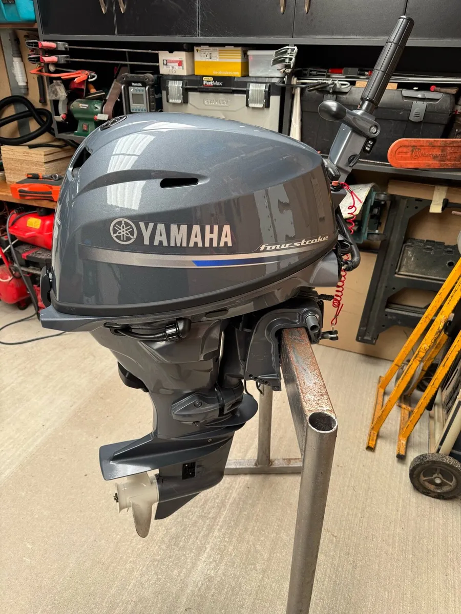 Yamaha 25hp four stroke short shaft (LOW HOURS) - Image 2