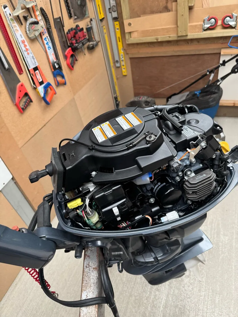 Yamaha 25hp four stroke short shaft (LOW HOURS) - Image 3