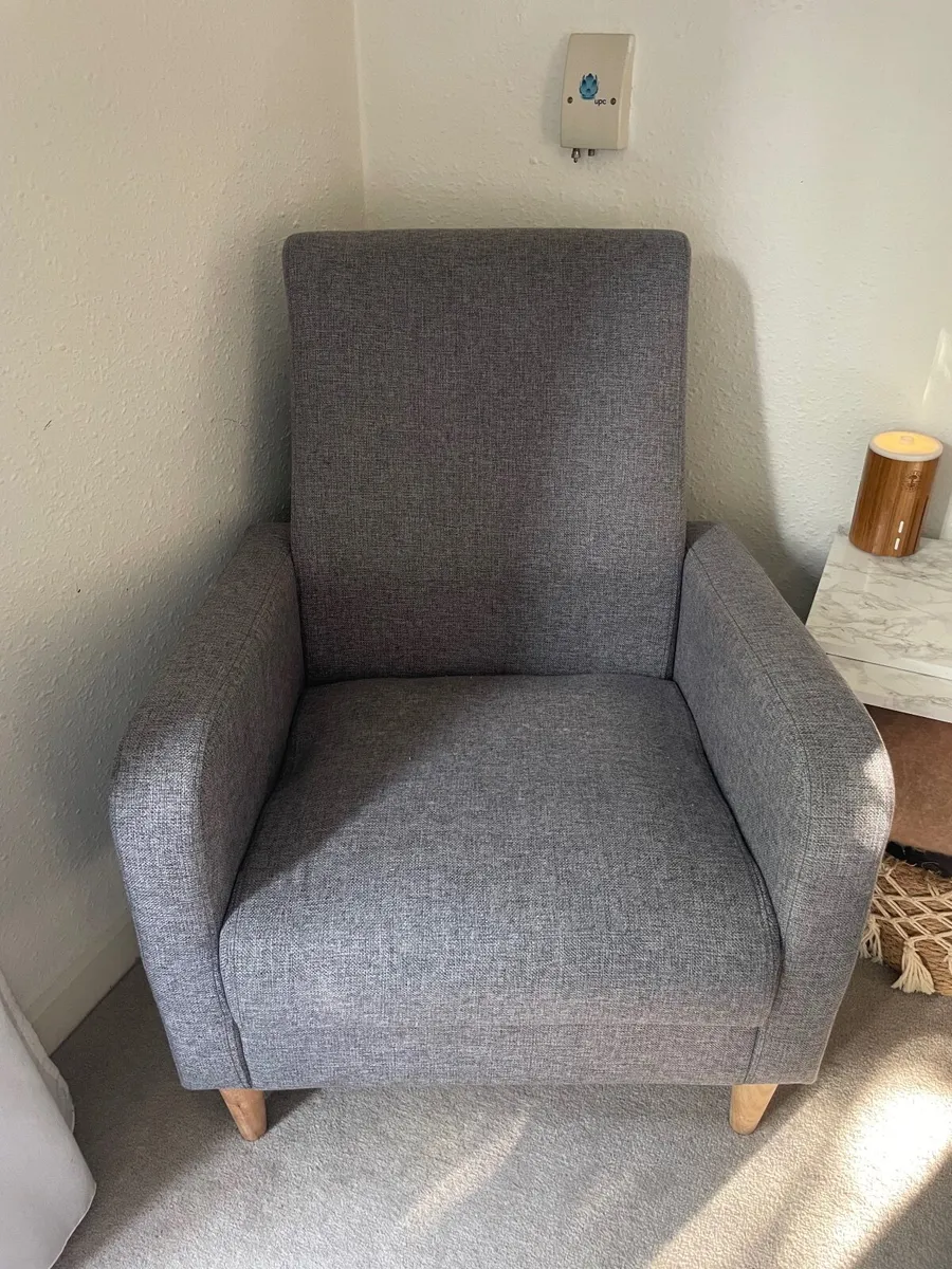 Sofa and arm chair - Image 4