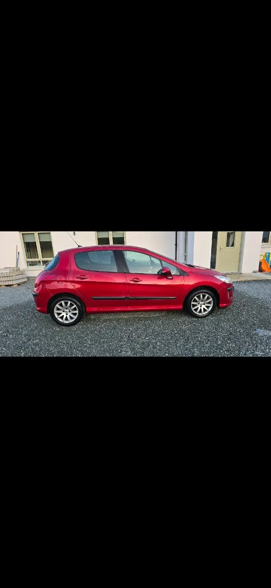 Peugeot 308 2010 - Image 1
