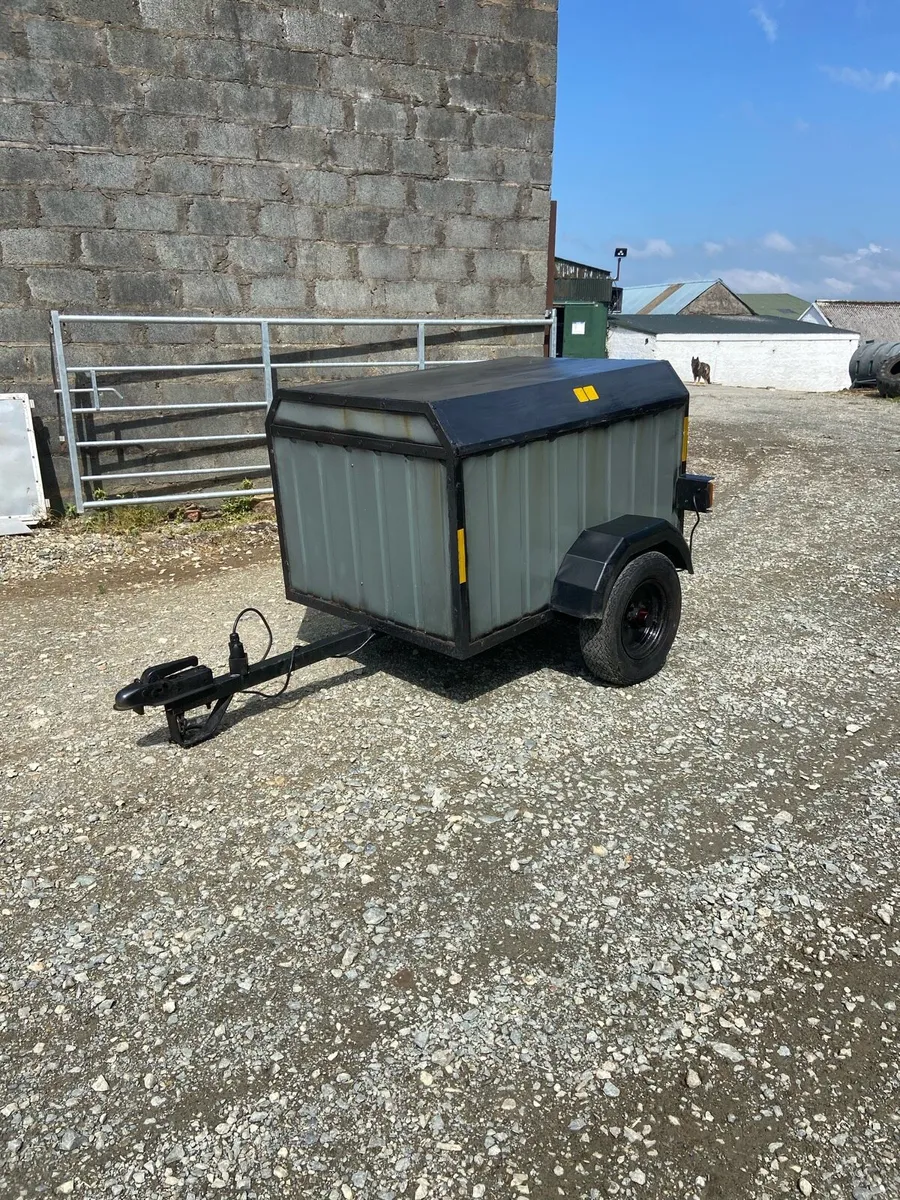 Dog trailer - Image 1