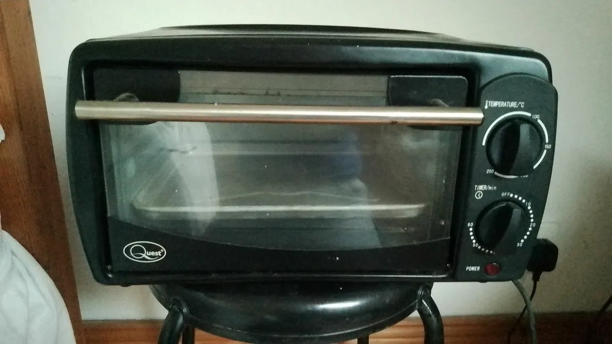 Mini Oven for caravan - Image 1