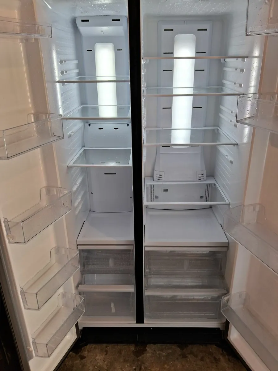 SAMSUNG AMERICAN FRIDGE AND FREEZER - Image 4