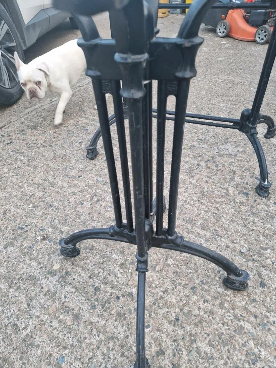 Old cast iron bar tables - Image 3