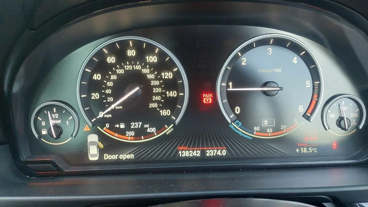 BMW 5-Series 2014 - Image 4
