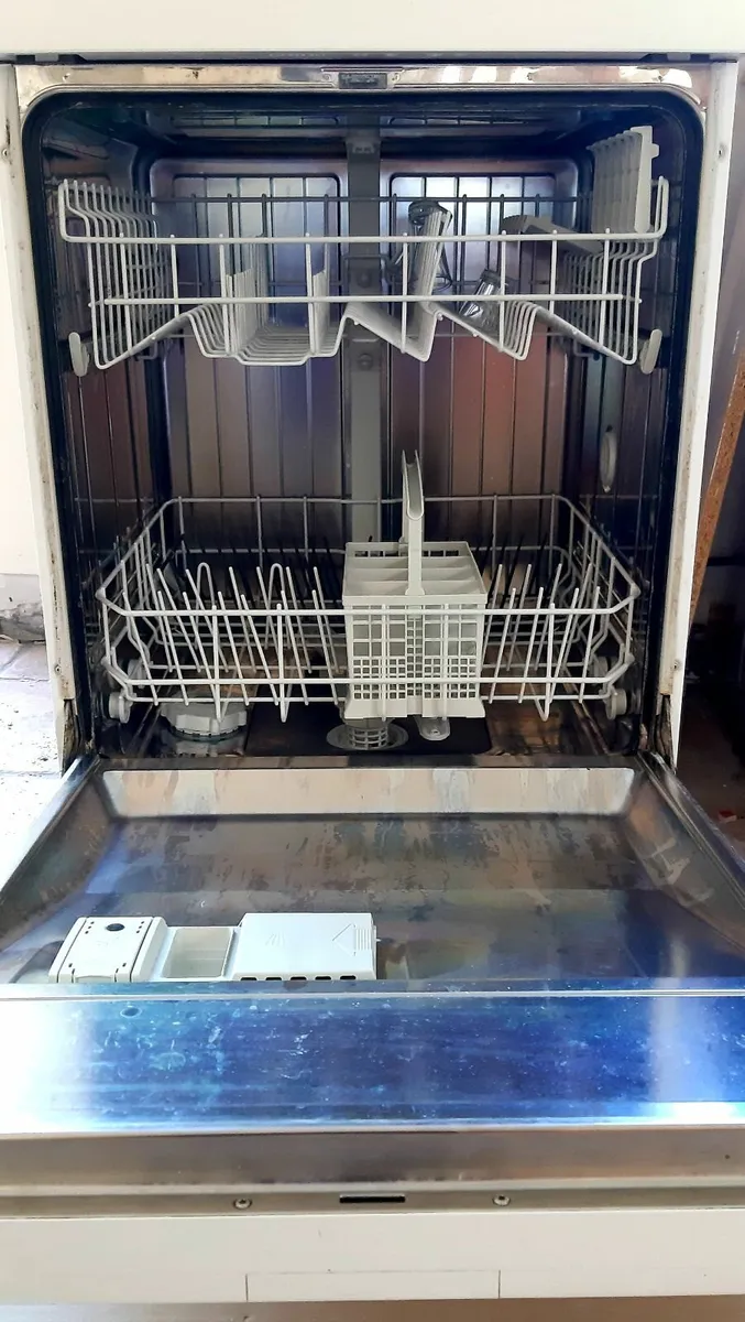 Bosch Dishwasher - Image 2