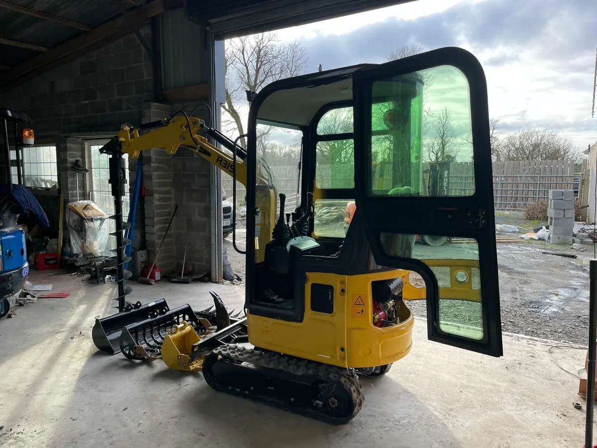 Special Offer Fully.. Cabbed Micro Digger Package. - Image 4