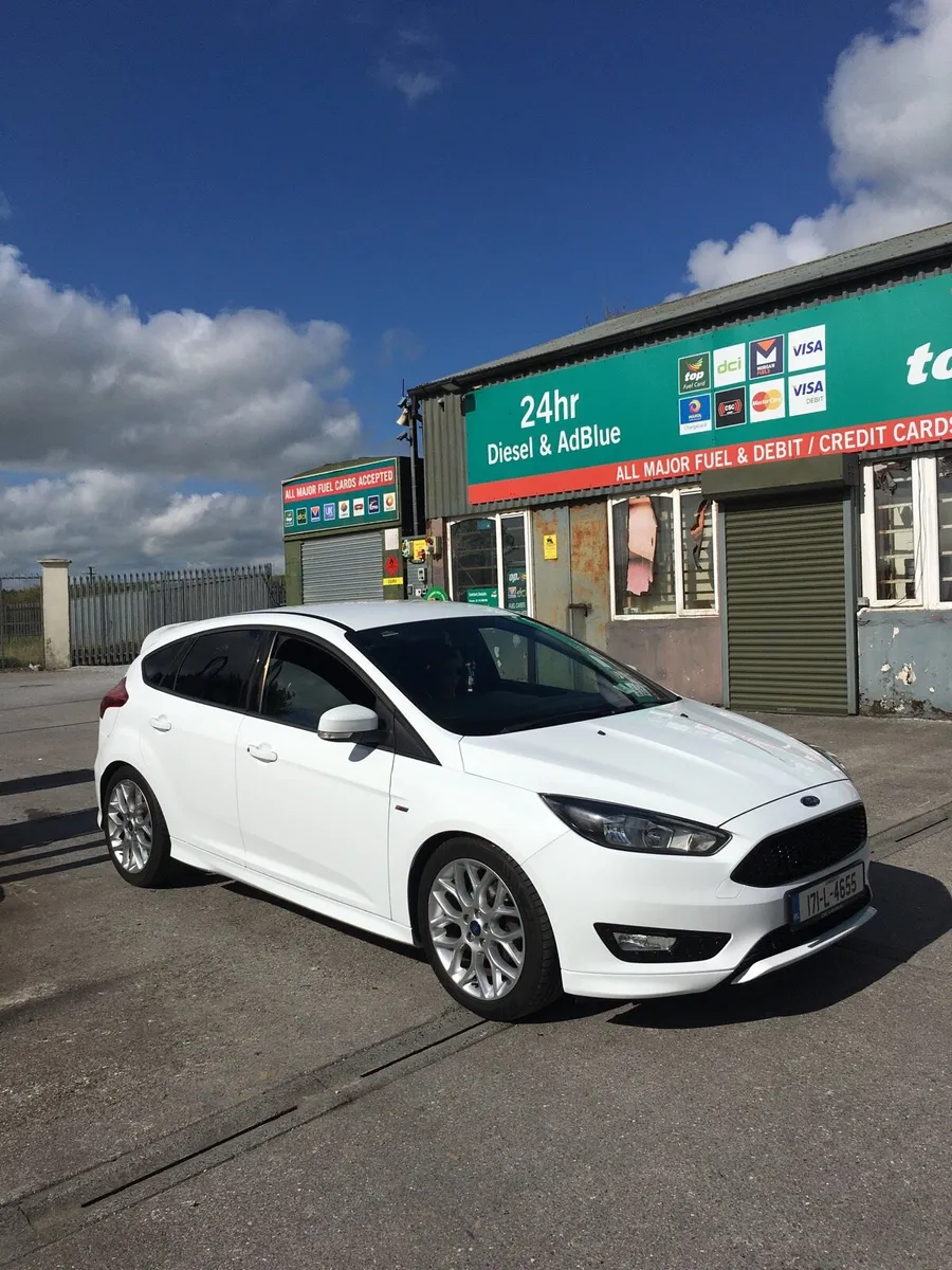 Ford Focus zetec s - Image 1
