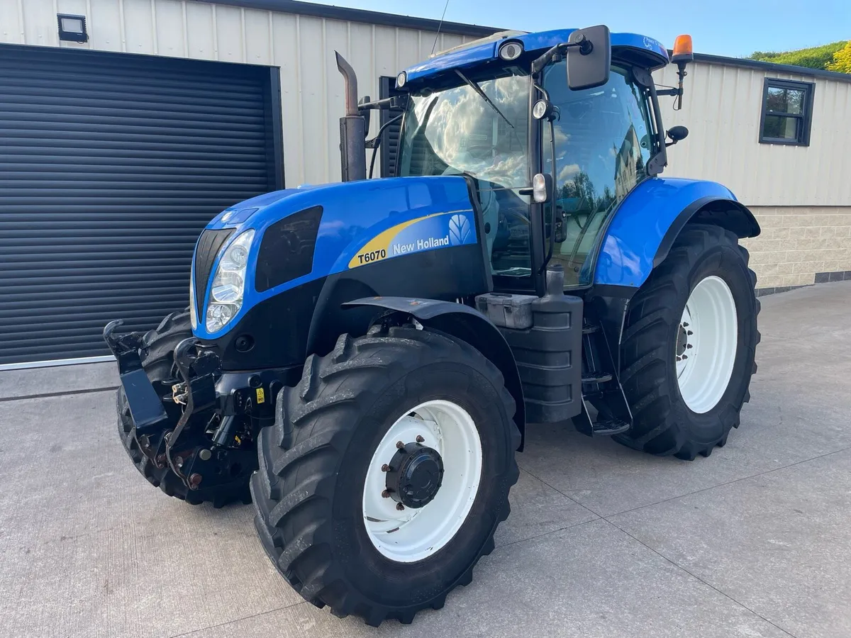 2012 NEWHOLLAND T6070 - Image 2
