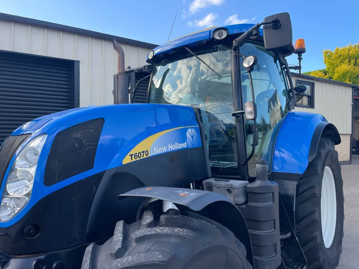 2012 NEWHOLLAND T6070 - Image 4
