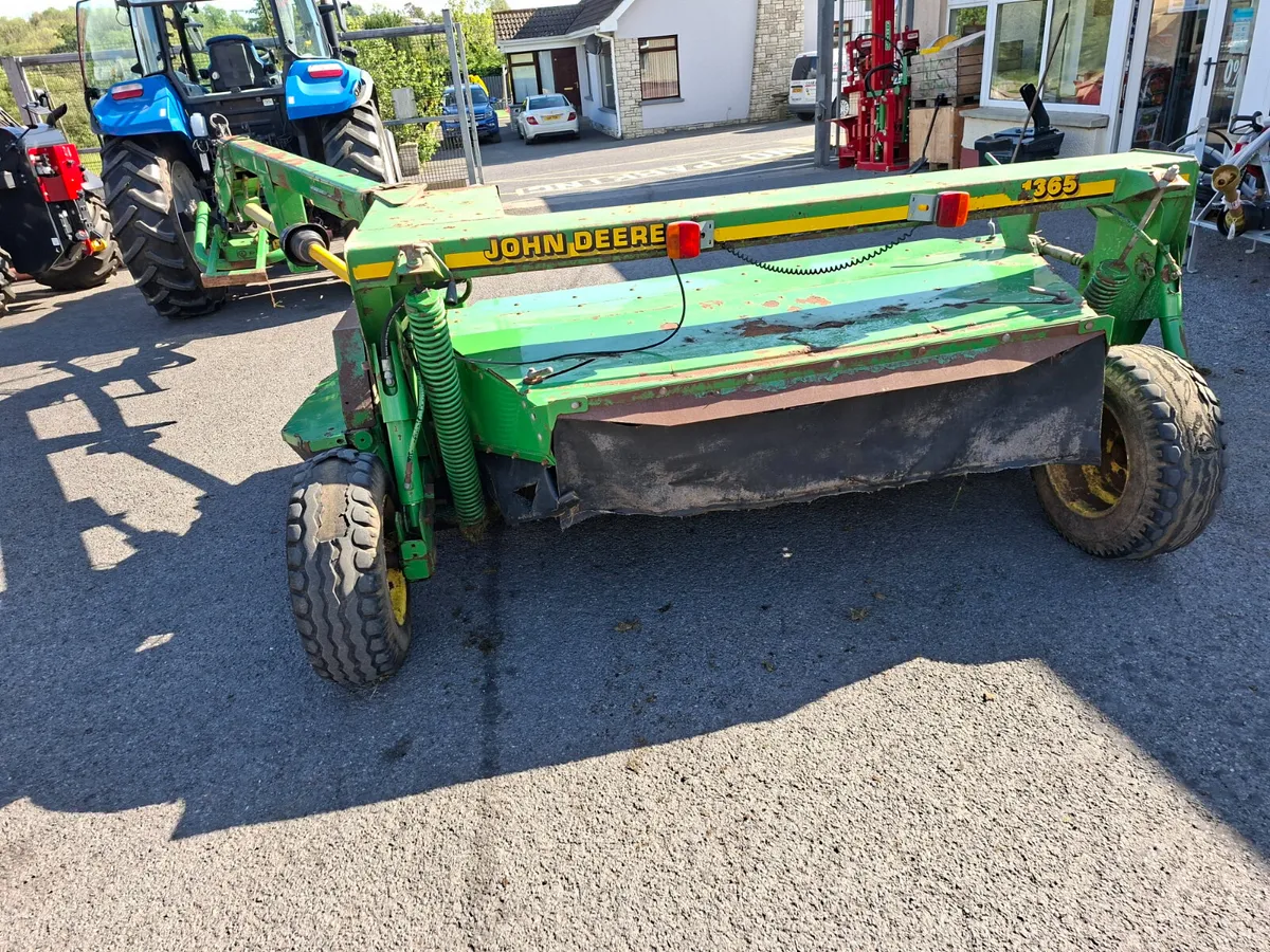 JOHN DEERE 1365 - Image 4
