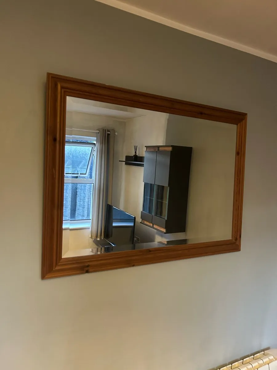 Large mirror - Image 1