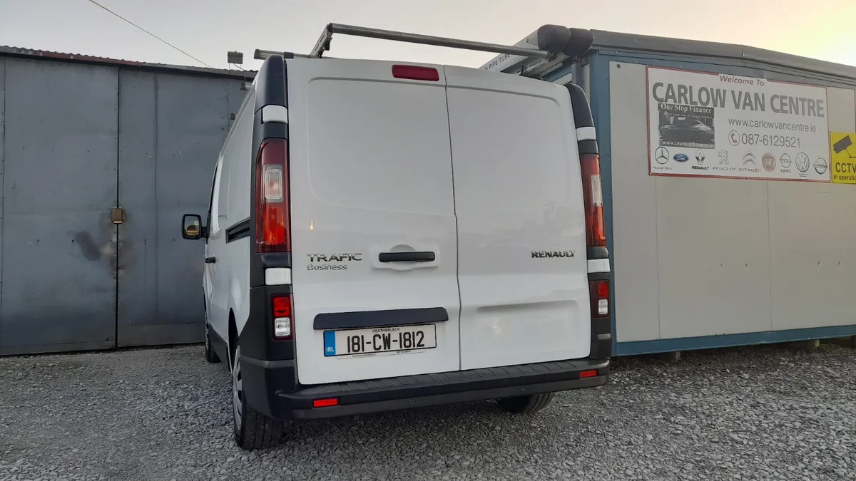 181 Renault Trafic 1.6 dci 120 business swb - Image 4