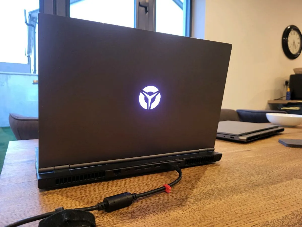 Laptop Lenovo - Image 2