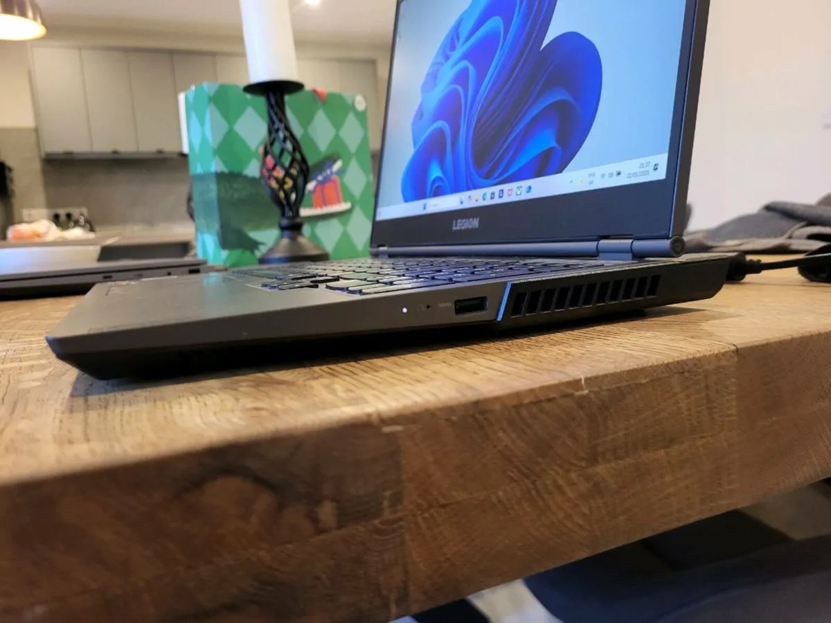 Laptop Lenovo - Image 3