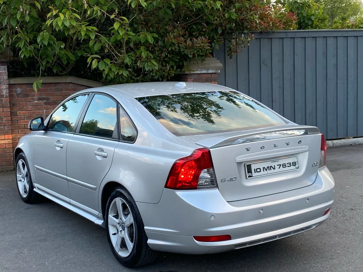2010 Volvo S40 R Design Nct 02/26 Manual 6 Speed - Image 1