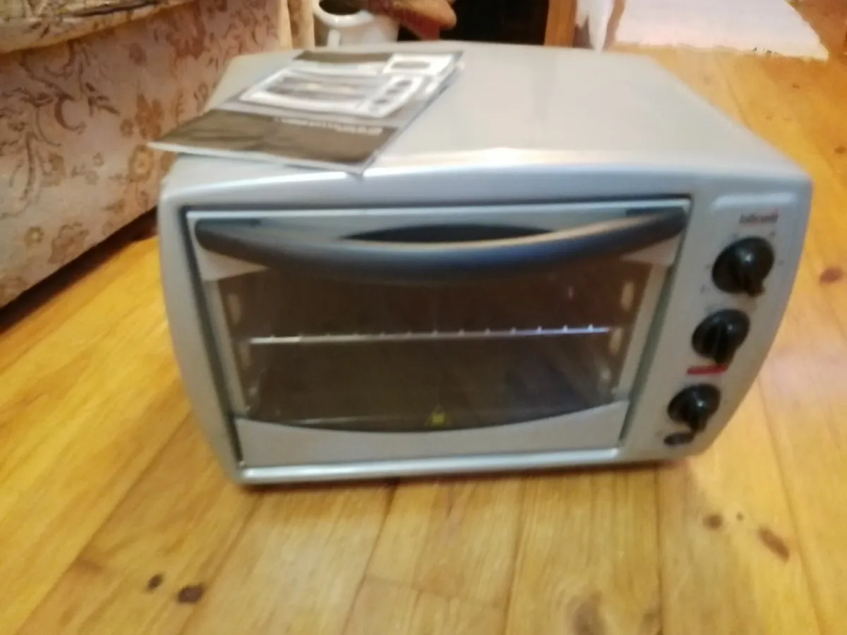 Mini Grill & Bake Oven - Image 2