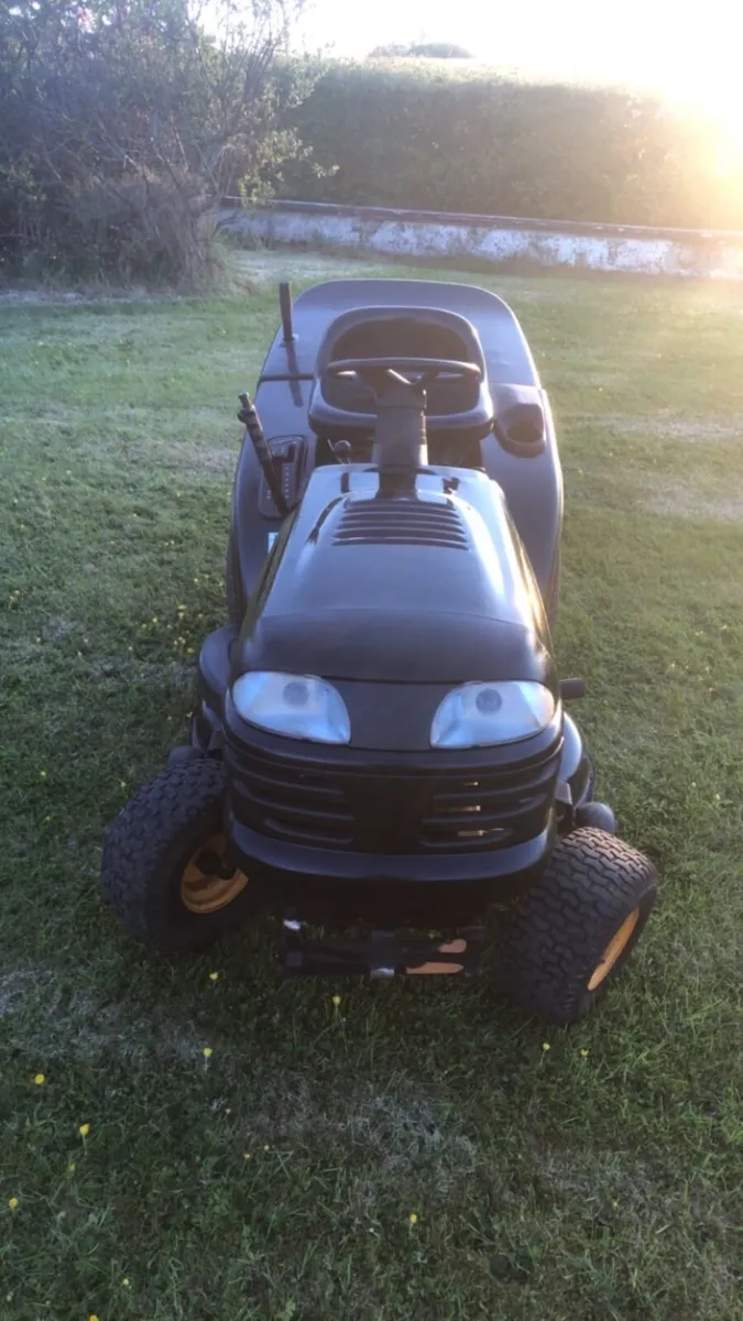 Ride on mower - Image 3
