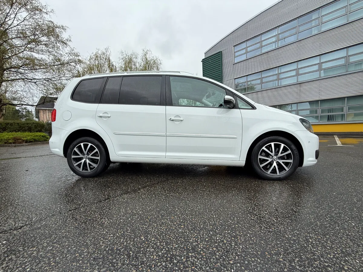 Volkswagen Touran 2014 - Image 3