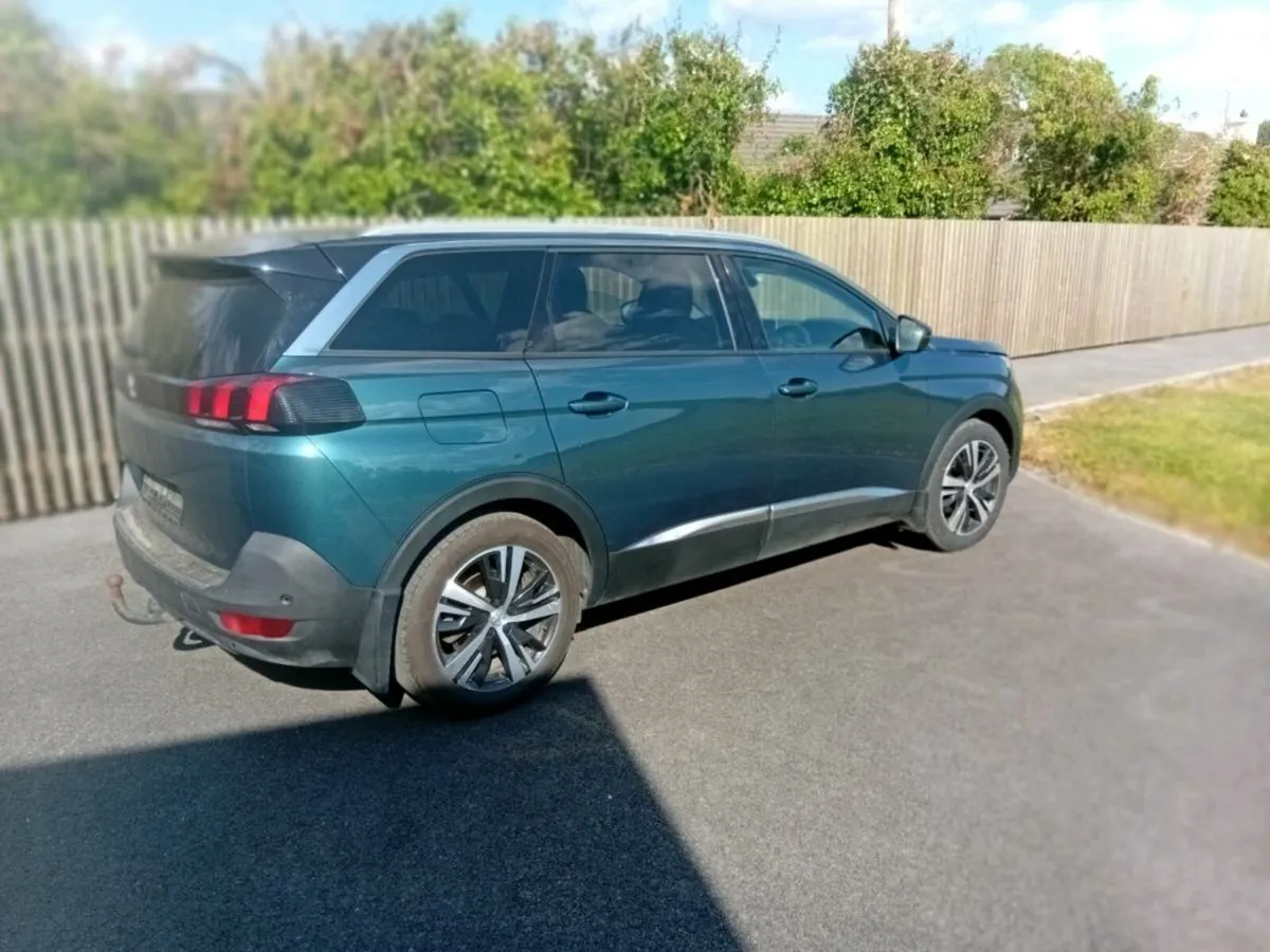 2018 Peugeot ugeot 5008 - Image 2
