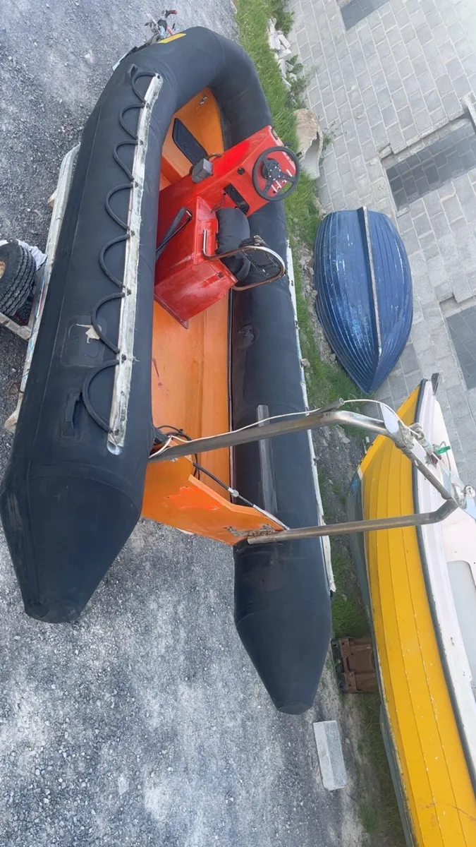 5 metre Humber rib & trailer - Image 4