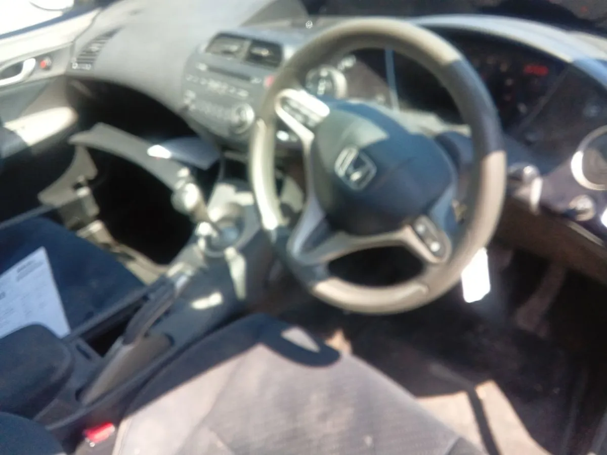 Honda Civic 1.4i SE - Image 4