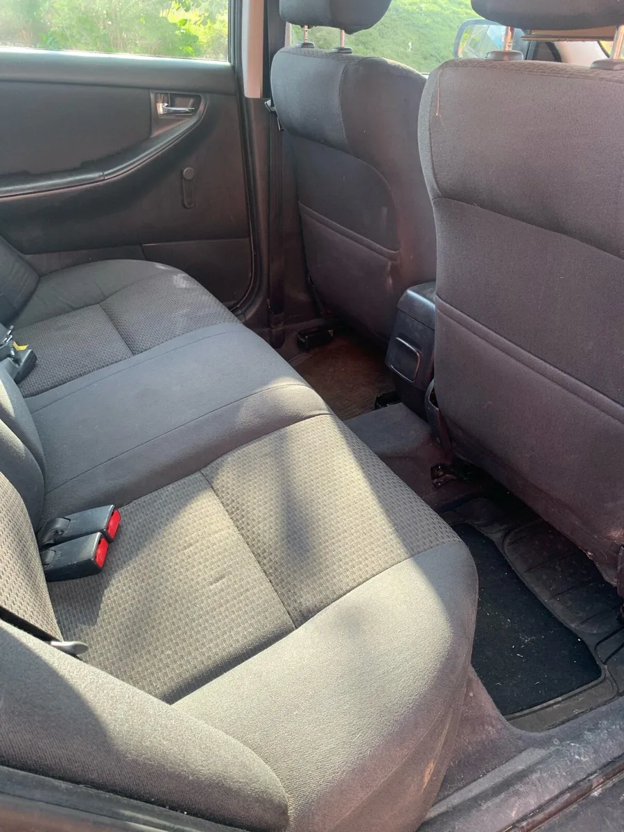 Car - Image 2