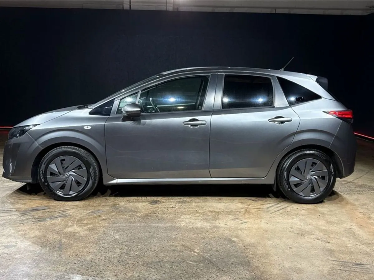 Nissan NOTE 1.2 Hybrid Automatic - Medalist Editi - Image 2