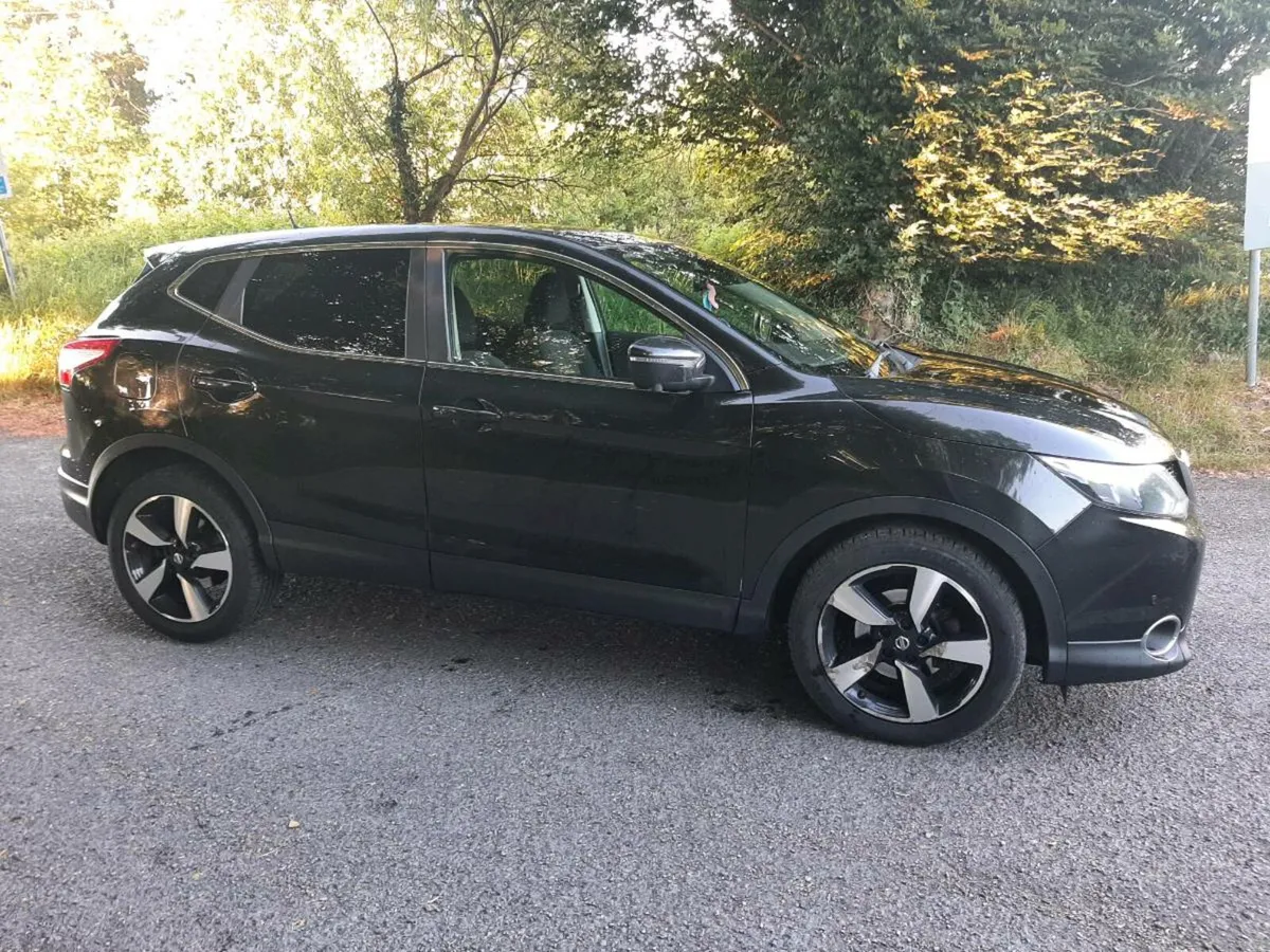 2016 Nissan Qashqsi. Tax 06/25  Nct 05/26. - Image 1