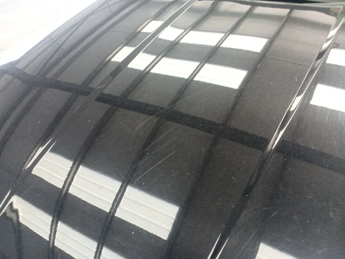 Hyundai Tucson Executive TWO Tone Roof 1598 - Image 2