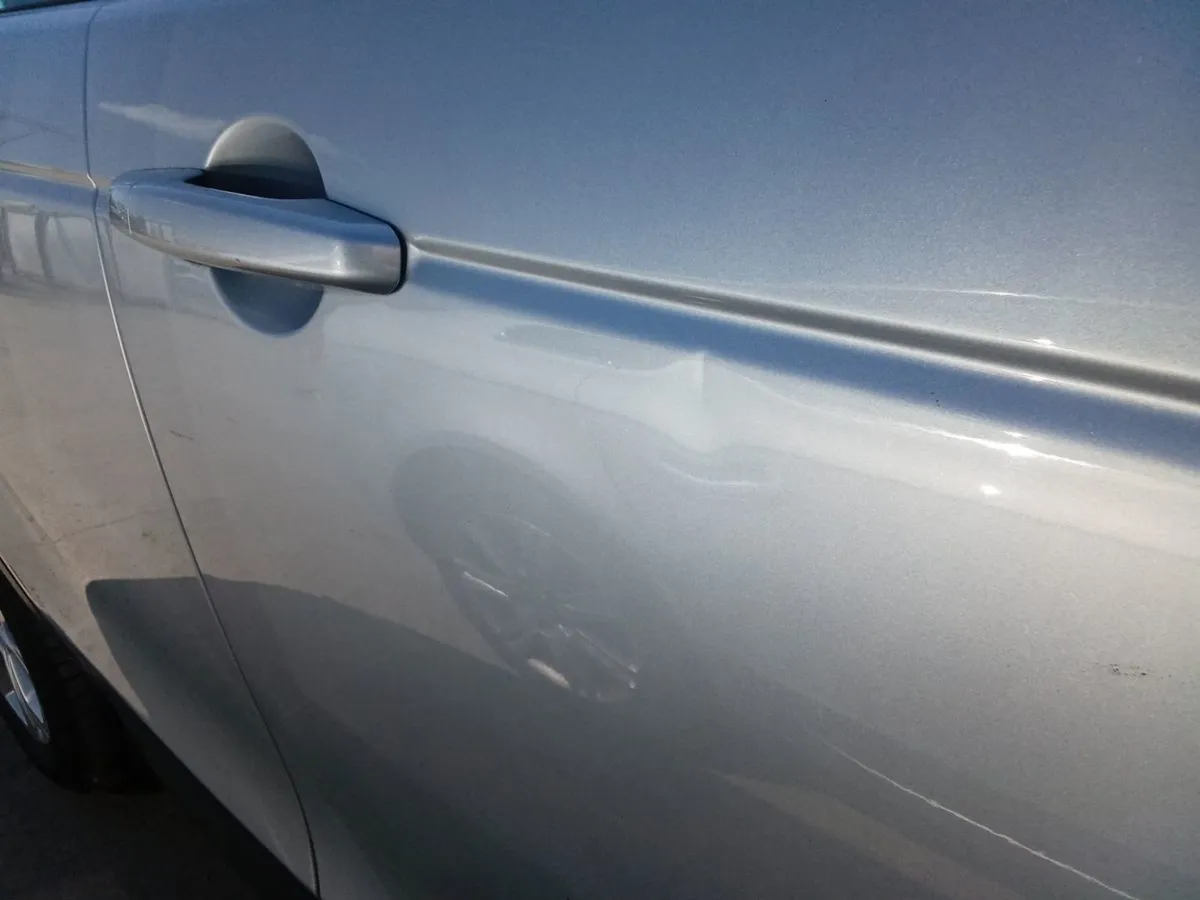 Land Rover Discovery Sport My20 2.0 D4E S - Image 2