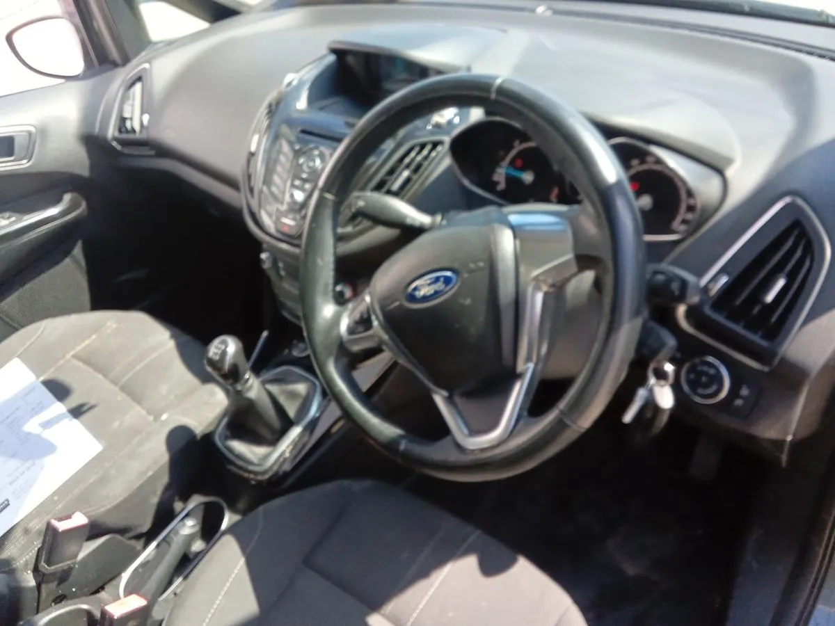 Ford B-Max Titanium 1.5tdci 75ps M5 - Image 4
